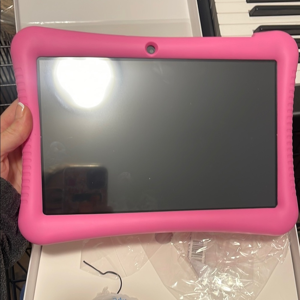 Brand new Kids Tablet 10.1 Inch - Pink
